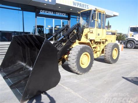 used cab caterpillar it 28